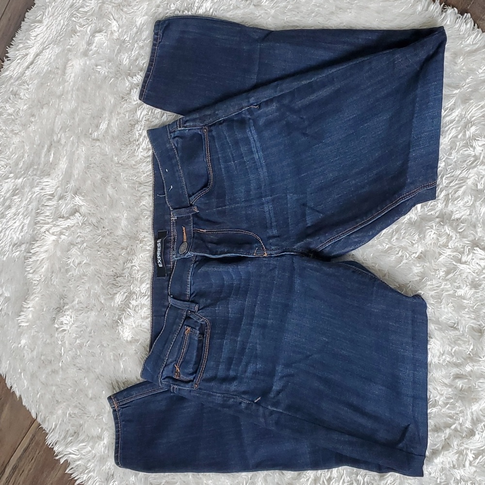EXPRESS SIZE 6 JEANS
